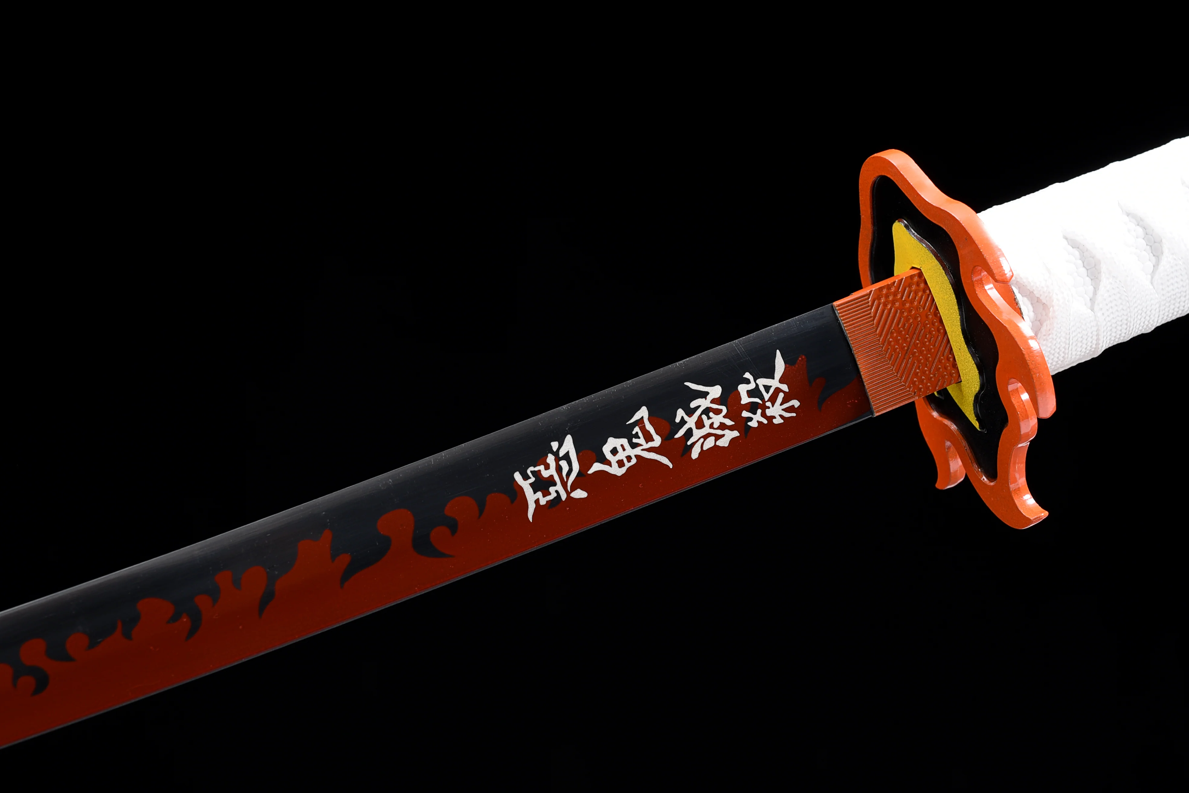 Demon Slayer – Rengoku Sword – Purple Triangles Sheath & Smooth Grip – Standard Version - Image 2